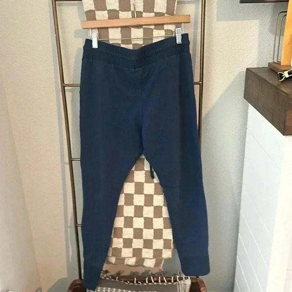 FP MOVEMENT NAVY SWEATPANTS SIZE MEDIUM - Picture 4 of 4